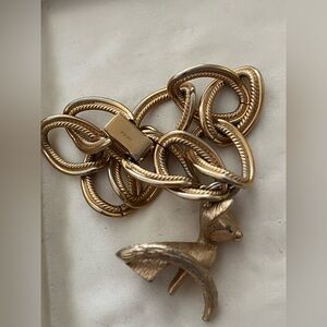 Vintage Napier Gold Toned Chunky Bracelet with Fox Clasp